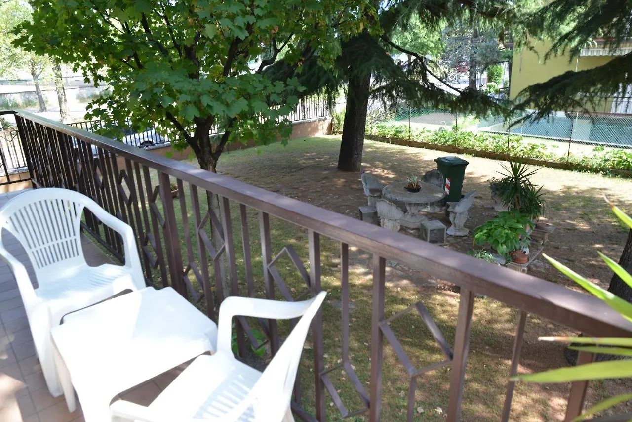 B&B Il Mondo Di Ross Verona 2*,
